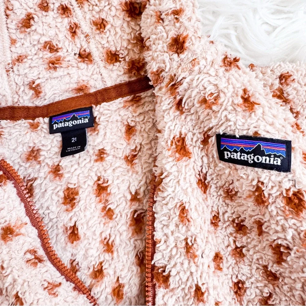 Patagonia | Toddler Furry Jacket - Picture 4 of 6